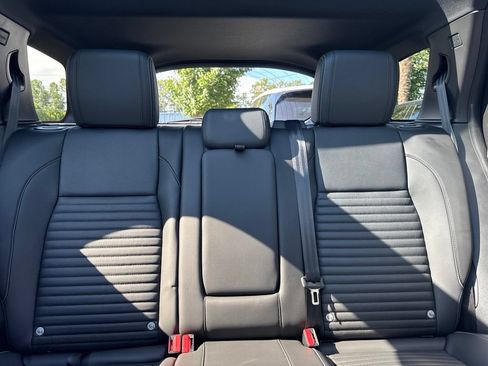 Certified 2025 Land Rover Discovery Sport Dynamic SE AWD/4WD image 19