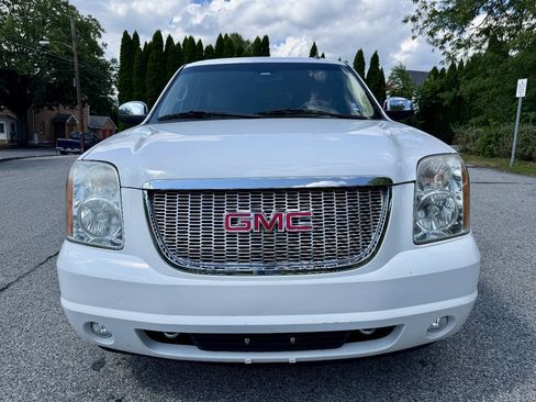 Used 2012 GMC Yukon SLT w/ Texas Edition RWD image 2