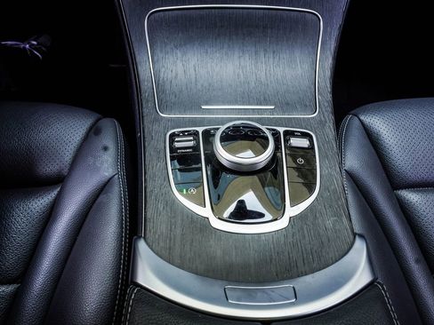 Used 2020 Mercedes-Benz C 300 Sedan image 20