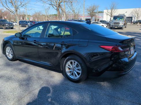 Certified 2025 Toyota Camry LE image 7