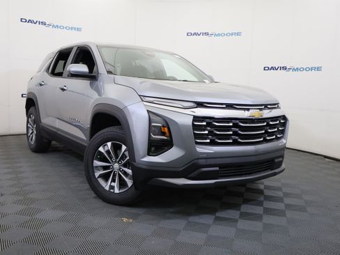 New 2026 Chevrolet Equinox LT w/ Safety and Technology Package FWD image 2