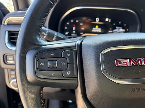 Used 2022 GMC Yukon AT4 AWD/4WD image 30