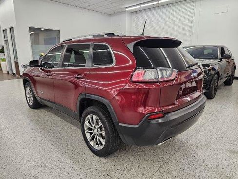 Used 2019 Jeep Cherokee Latitude Plus w/ Comfort/Convenience Group FWD image 7