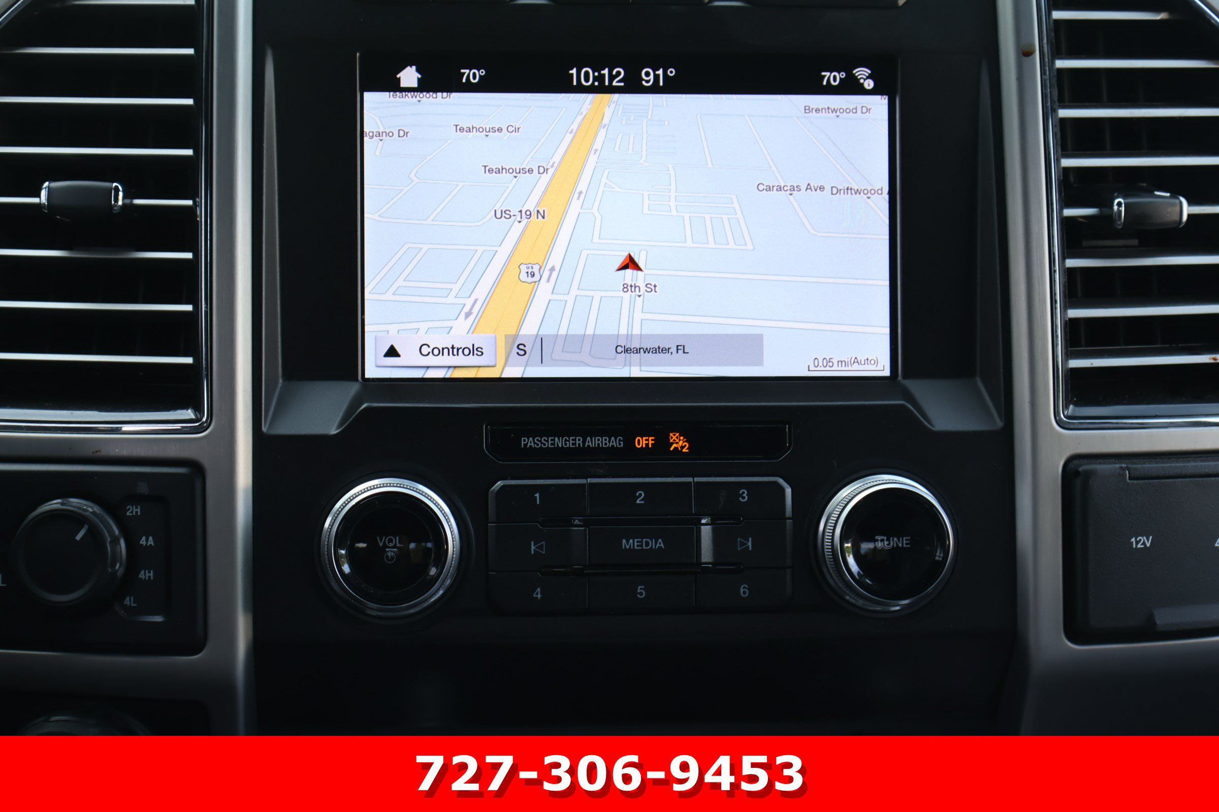 Used 2019 Ford F150 Platinum w/ Equipment Group 701A Luxury AWD/4WD image 3