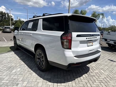 Used 2023 Chevrolet Suburban Z71 w/ Luxury Package AWD/4WD image 4