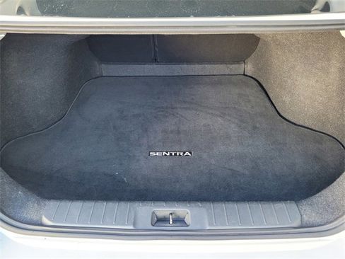 Used 2021 Nissan Sentra SV image 26