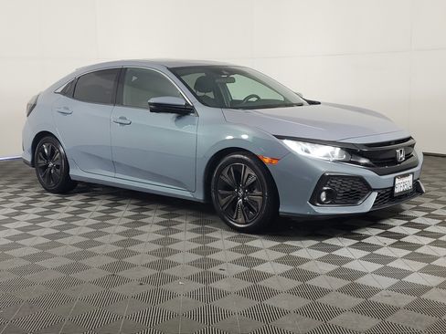 Used 2019 Honda Civic EX image 2
