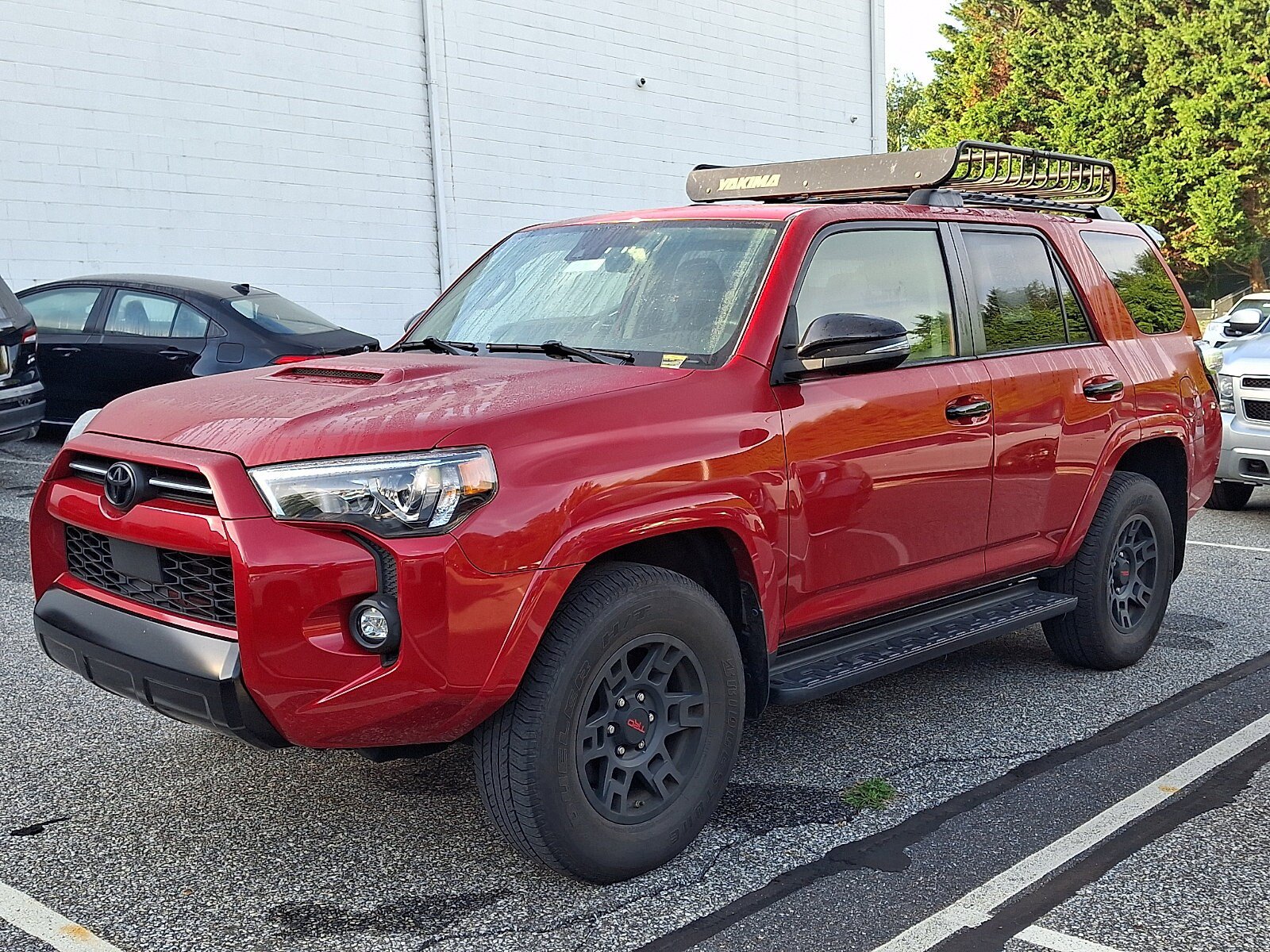 Used 2021 Toyota 4Runner Venture w/ Moonroof Package AWD/4WD image 3