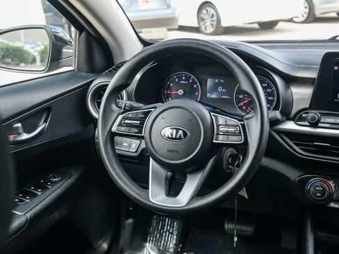 Used 2019 Kia Forte LXS FWD image 12