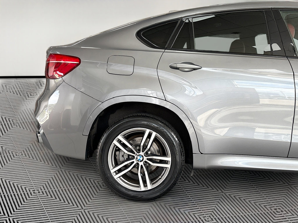 Used 2018 BMW X6 xDrive40i AWD/4WD image 14