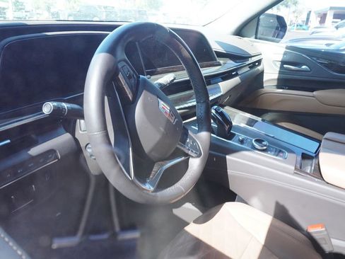 Certified 2024 Cadillac Escalade Sport w/ Touring Package AWD/4WD image 13