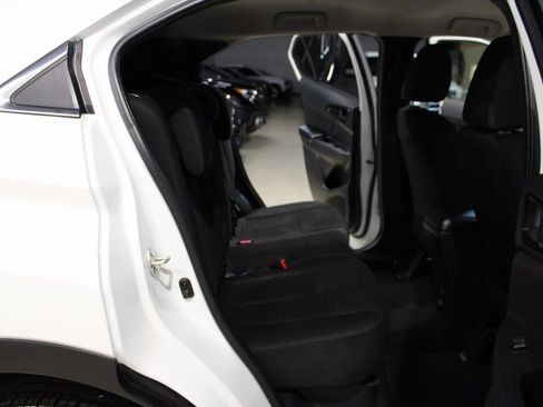 Used 2020 Mitsubishi Eclipse Cross ES image 13