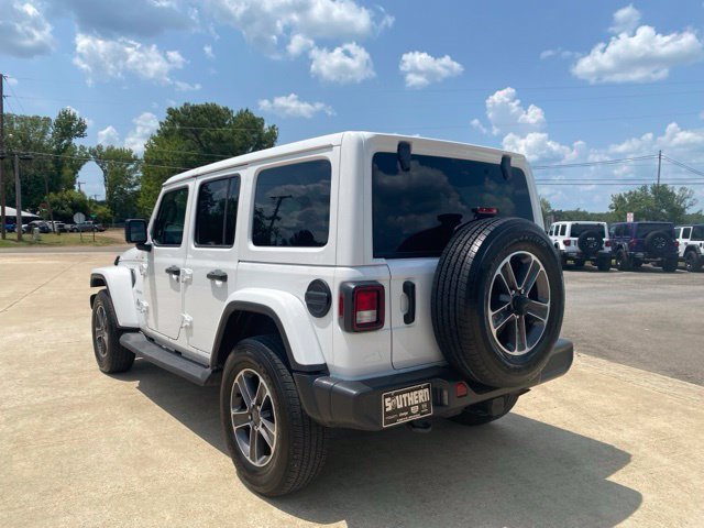 Used 2023 Jeep Wrangler Unlimited Sahara w/ Cold Weather Group AWD/4WD image 8