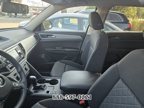Used 2019 Volkswagen Atlas S FWD image 2