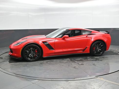 Used 2015 Chevrolet Corvette Z06 w/ 3LZ Preferred Equipment Group image 7
