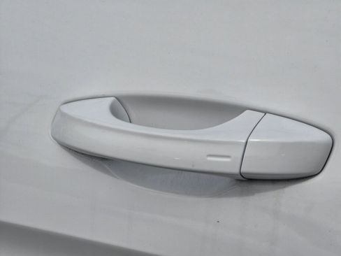 Used 2019 Volkswagen Atlas SEL Premium image 11