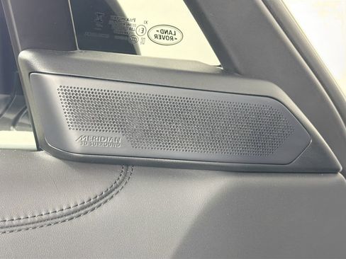 New 2025 Land Rover Range Rover SE image 20