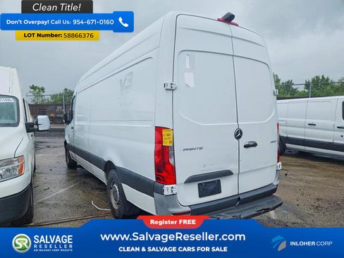 Used 2021 Mercedes-Benz Sprinter 2500 image 3