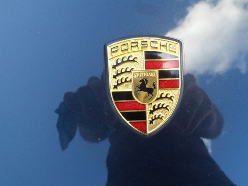 Used 2005 Porsche 911 Cabriolet image 64