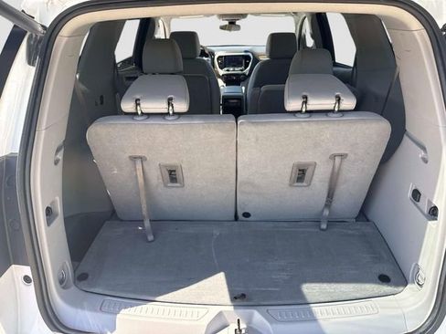 Used 2023 GMC Acadia SLE w/ Driver Convenience Package FWD image 21