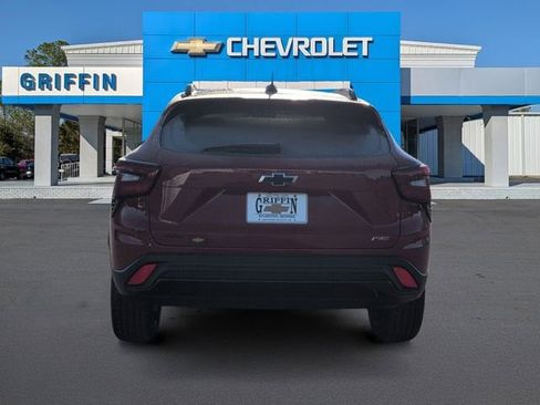 New 2026 Chevrolet Trax RS w/ Driver Confidence Package image 8