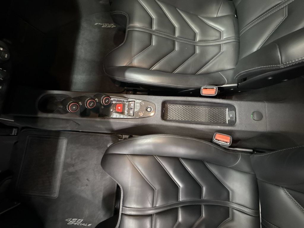 Certified 2015 Ferrari 458 Speciale Coupe RWD image 20