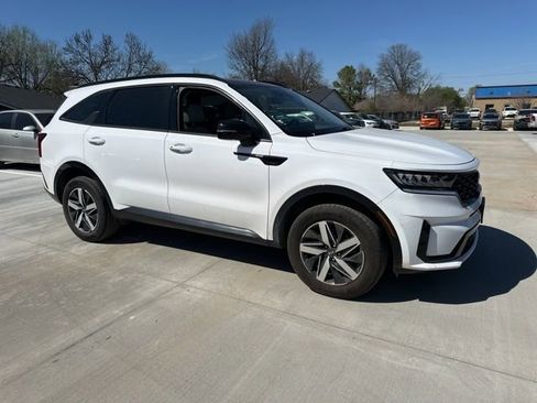 Used 2021 Kia Sorento EX w/ Panoramic Sunroof Package image 19