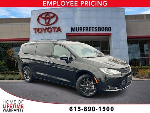 Used 2020 Chrysler Pacifica Touring-L w/ Advanced Safetytec Group image 1