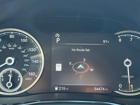 Used 2025 Genesis GV70 2.5T AWD/4WD image 19