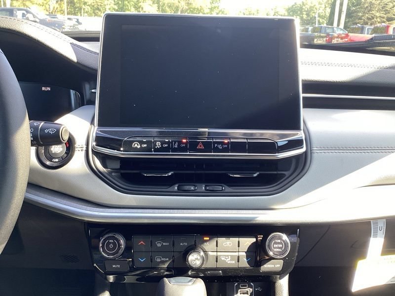 New 2026 Jeep Compass Limited AWD/4WD image 39