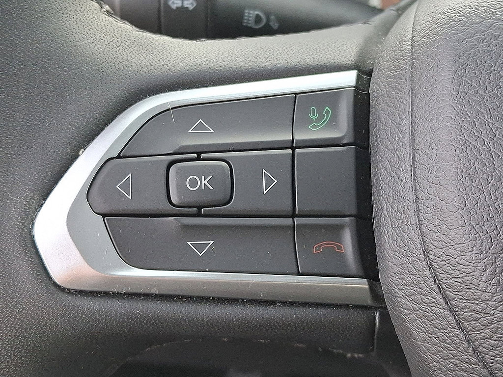 Used 2024 Jeep Compass Limited w/ Sun and Sound Group AWD/4WD image 23