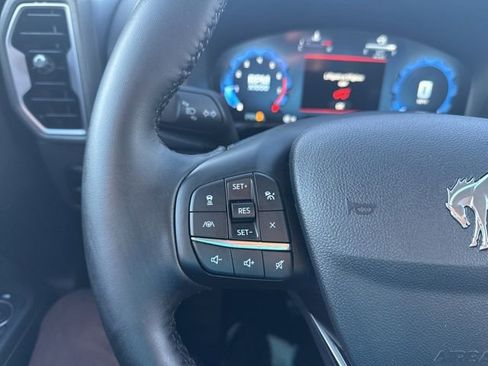 Used 2025 Ford Bronco Sport Outer Banks AWD/4WD image 27