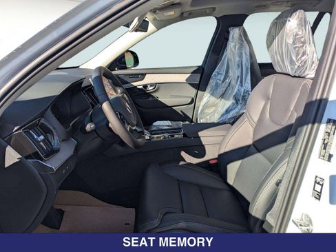 New 2026 Volvo XC90 T8 Ultra w/ Protection Package Premier AWD/4WD image 9