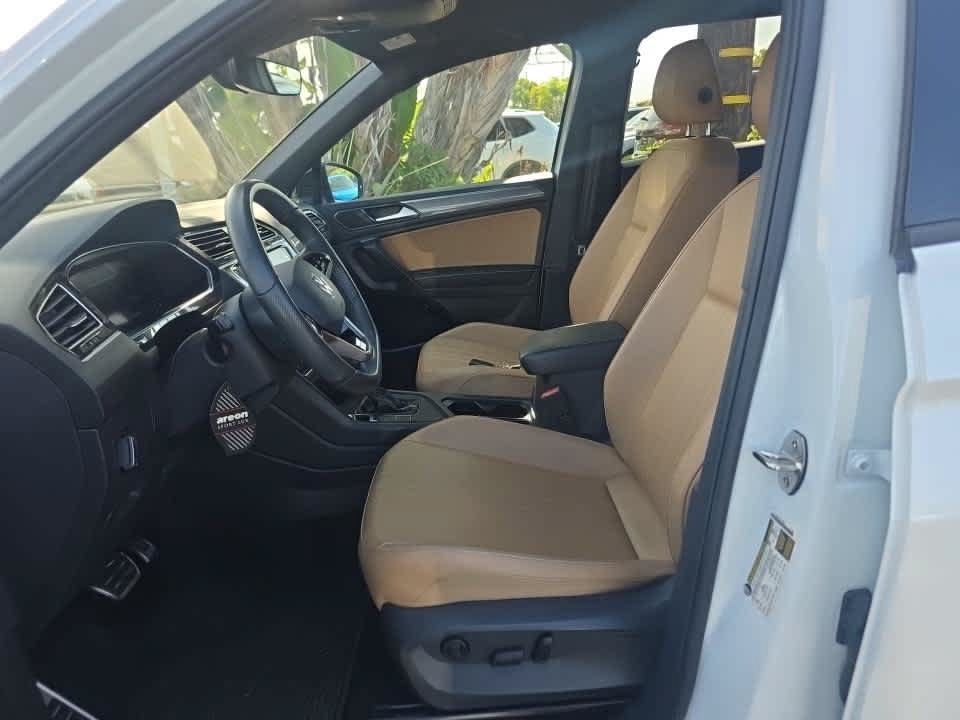 Used 2024 Volkswagen Tiguan SE R-Line FWD image 10