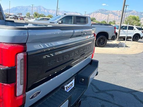 Used 2025 Ford F350 Platinum image 17