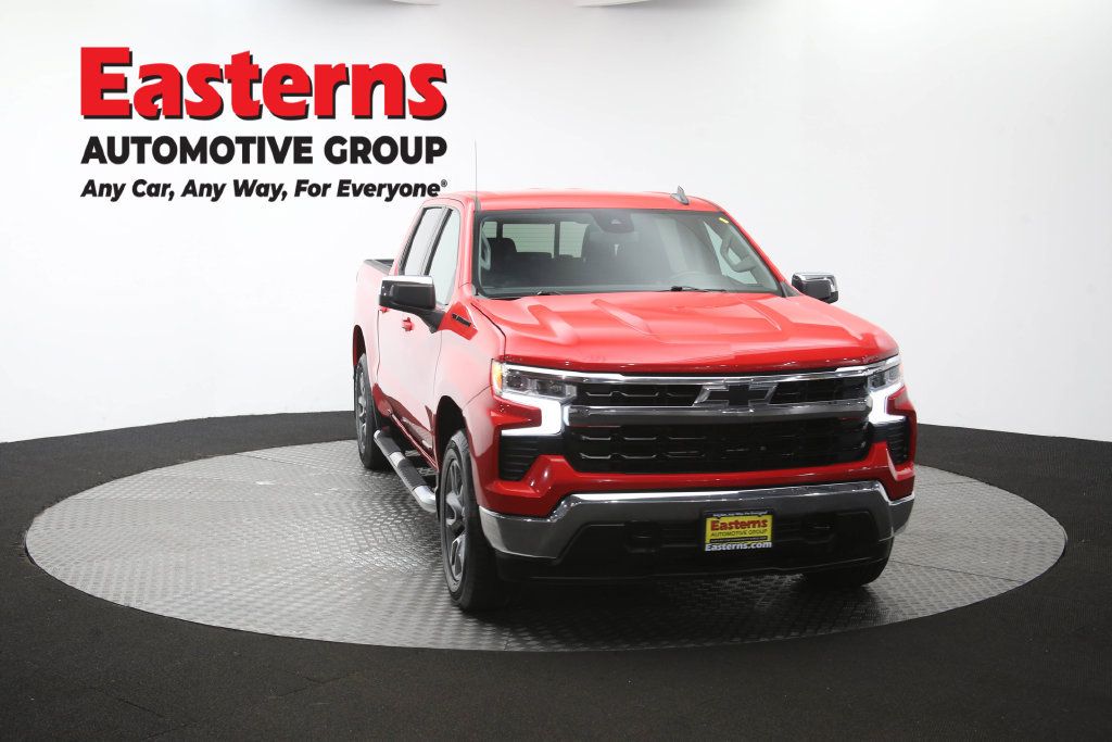 Used 2022 Chevrolet Silverado 1500 LT w/ Convenience Package II AWD/4WD image 53