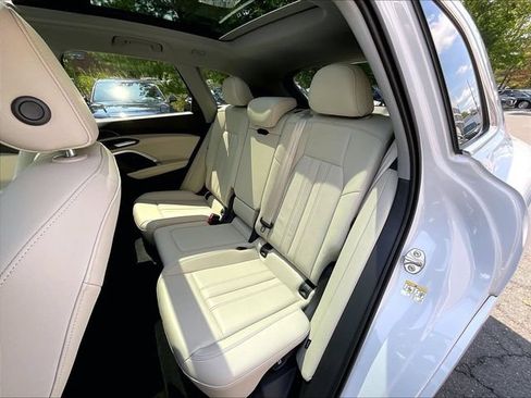Certified 2025 Audi Q5 Premium w/ Convenience Package AWD/4WD image 25