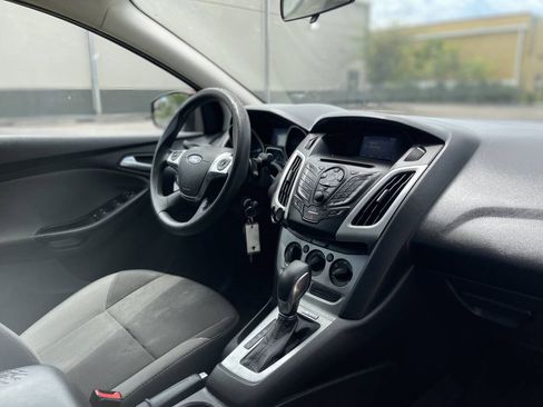 Used 2014 Ford Focus SE FWD image 20