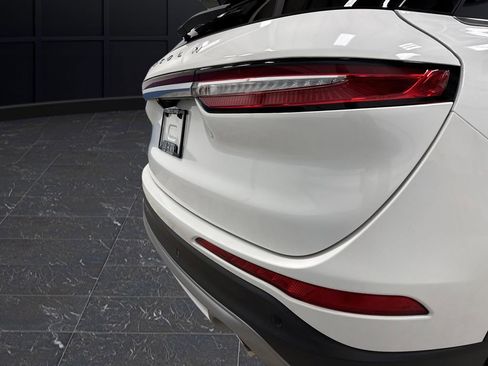 Used 2023 Lincoln Corsair AWD image 32