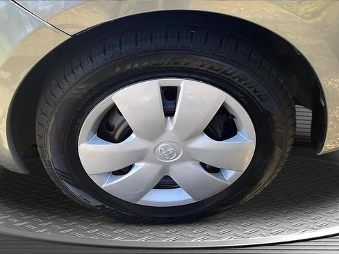 Used 2008 Toyota Yaris 2-Door Hatchback image 30