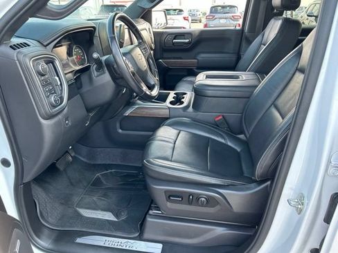 Used 2020 Chevrolet Silverado 1500 High Country w/ Technology Package AWD/4WD image 8