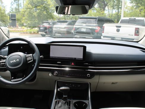 New 2026 Kia Carnival SX FWD image 31