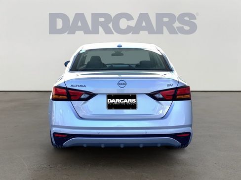 Used 2024 Nissan Altima 2.5 SV image 6