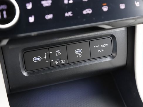 New 2026 Hyundai Tucson Limited image 30