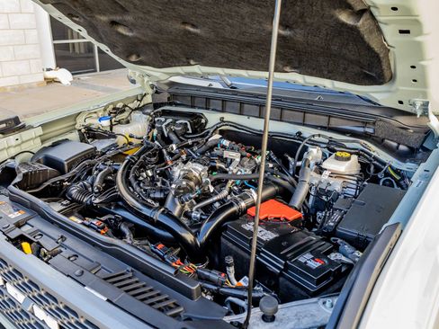 Used 2024 Ford Bronco Badlands image 32