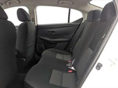 Used 2025 Nissan Sentra SV FWD image 17