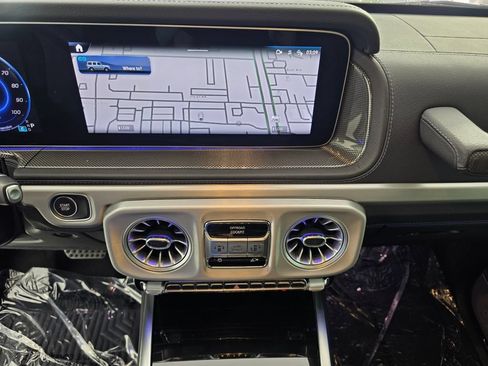 Certified 2025 Mercedes-Benz G 580 w/ Manufactur Interior Package image 21