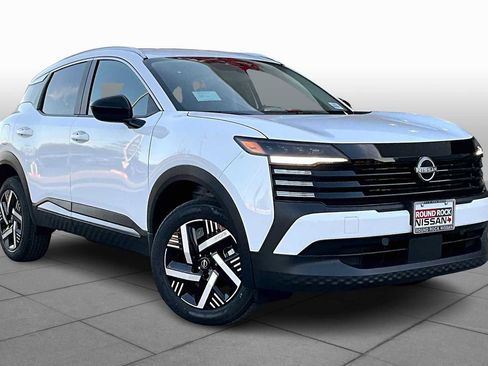 New 2026 Nissan Kicks SV image 2