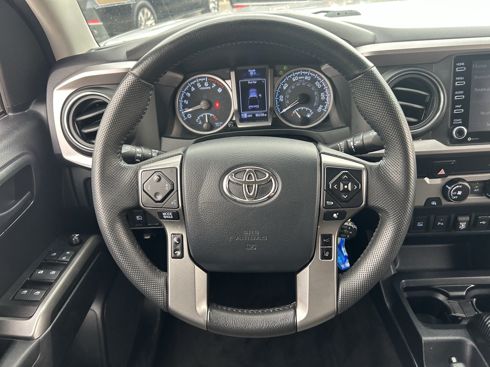 Used 2020 Toyota Tacoma SR5 RWD image 21
