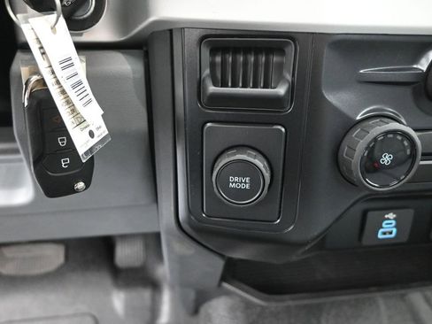 New 2025 Ford F350 XL w/ XL Chrome Package RWD image 17